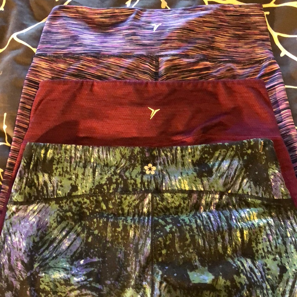 Bundle 3 pairs of athletic leggings size XL